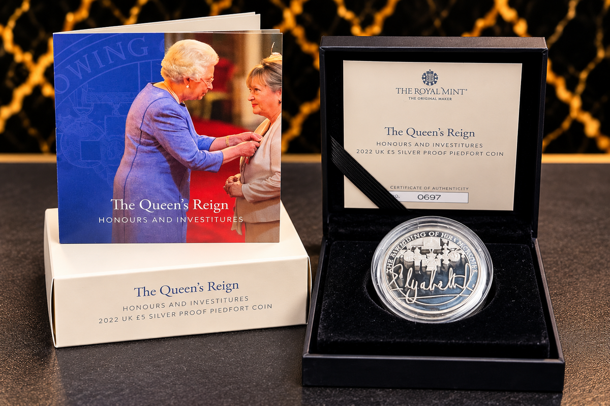Actual Royal Mint 2022 Queen's Reign Honours and Investitures £5 Piedfort 56.56g sterling silver proof in presentation with numbered COA 0697