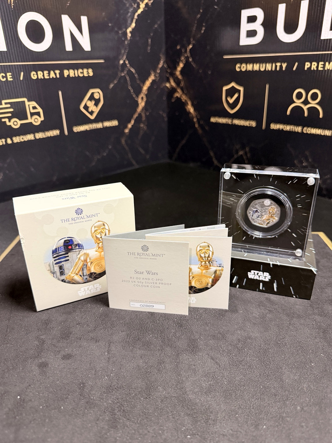 Complete Royal Mint Star Wars silver proof 50p presentation box, case, booklets and COA 02889